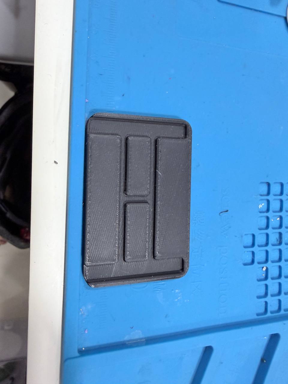 Rail cover installed