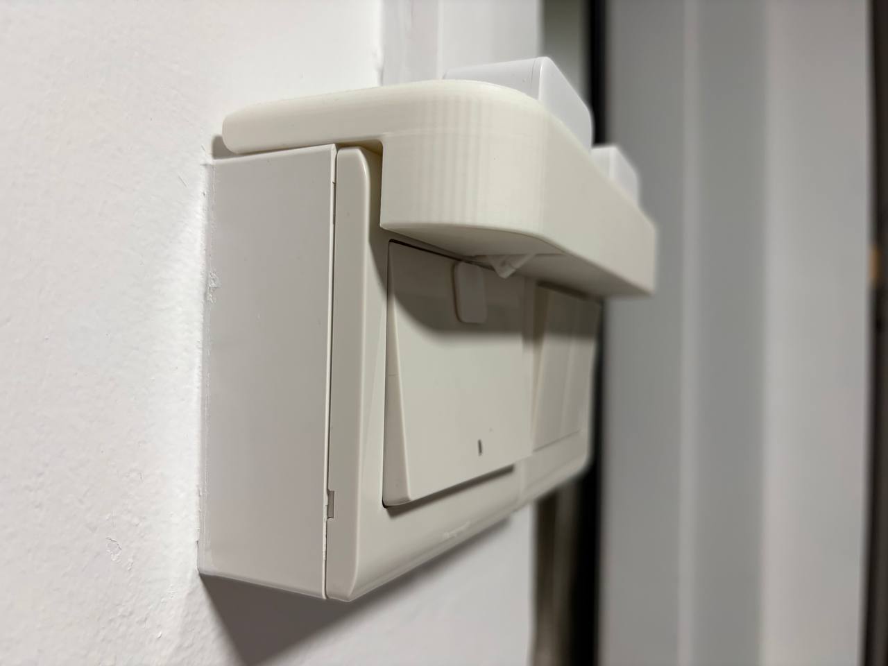 SwitchBot mount final